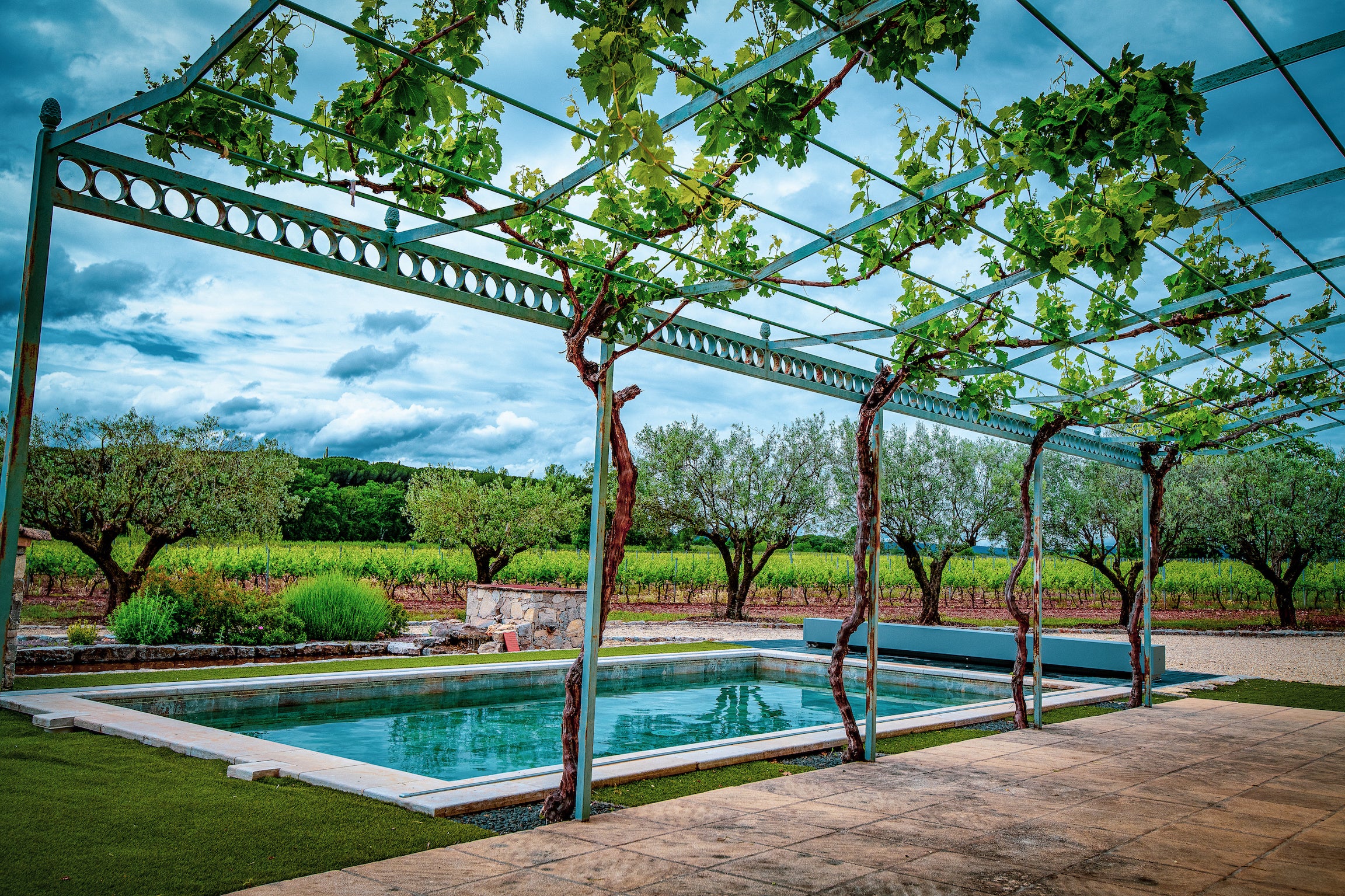 Pool in einem Weinbaugebiet